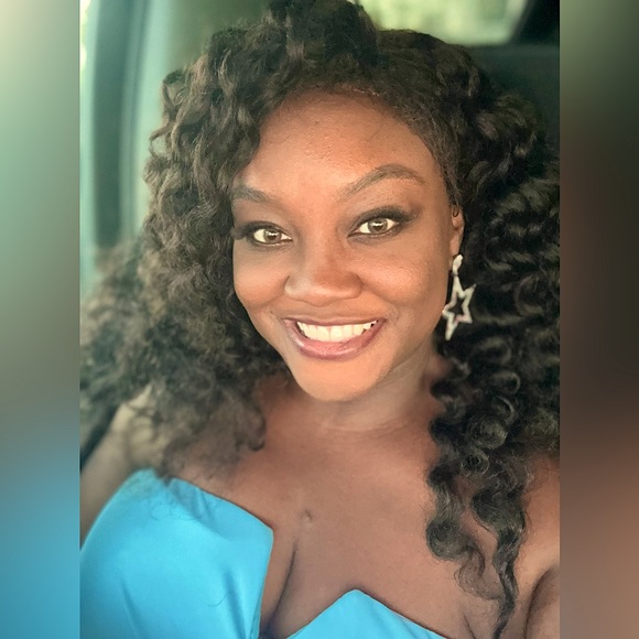 Meet your Posher, Tanya - Picture 1 of 1